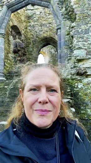 Dreaming of working from a castle in South Wales (there are 428, by the way)? With the right systems, you can travel the world and still stay connected—quick check-ins, structured processes, and peace of mind for you and your team. Ready to explore without falling behind? Let’s make it happen together. #businesscoach #smallbusiness #traveltiktok