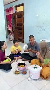 Funny vidio family #comedy #komedikuncir #funny #cinematiccomedy #lucu #sinetronkomedi #prank#komedi