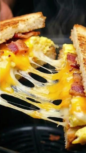 Cheesy Air Fryer Breakfast Sandwich That's Actually Simple #airfryer #breakfast #food