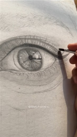 drawing realistic eye for first time 🎨👁