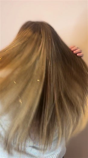 Gold Tinsel for Gorgeous Blonde Hair
