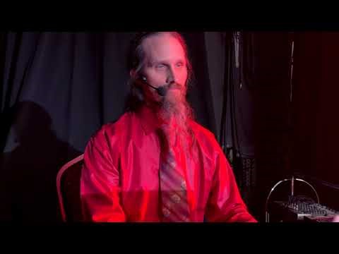 PERFIDIA.(2025) Cover a piano. Incluido en el espectáculo "Cantos de amor de locura y de muerte".