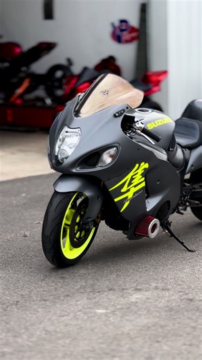 Building and Maintaining Your Motorcycle: The Busa Experience