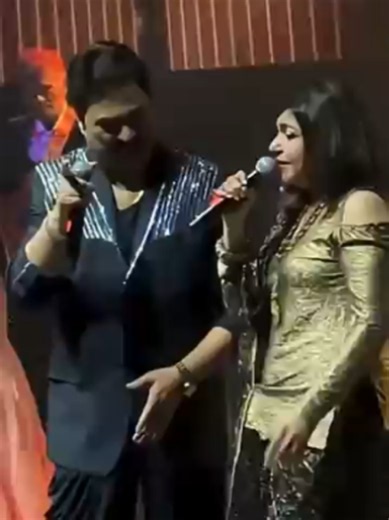 30 years later and they still have the ultimate stage aura!#shawaizshergill 💖💖💖💖💓💓💓