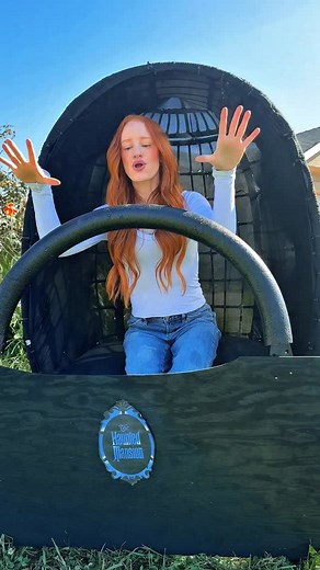 Turning my house into the Haunted Mansion ride 👻 | Morgen