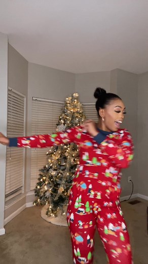 Merry Christmas 🤣 #blackgirlfollow #blackgirlfollowtrain