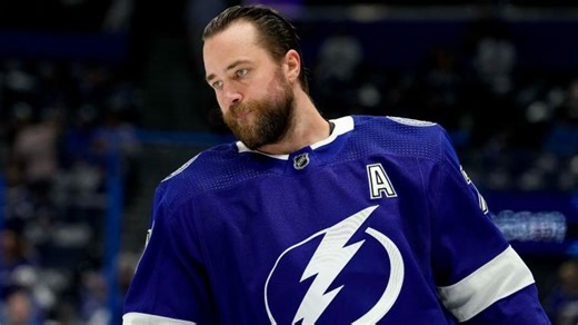 Lightning get major Victor Hedman injury update for playing status vs. Maple Leafs