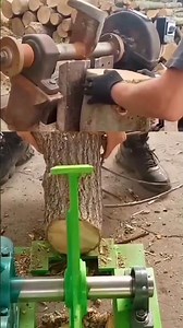 The Sound of Productivity: Mechanical Log Splitter in Action 🔨💪