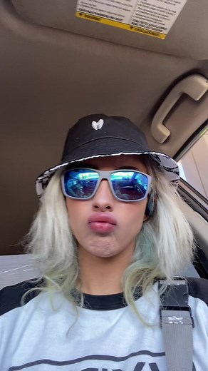 lauren Pixie (@laurenpixie01)’s videos with