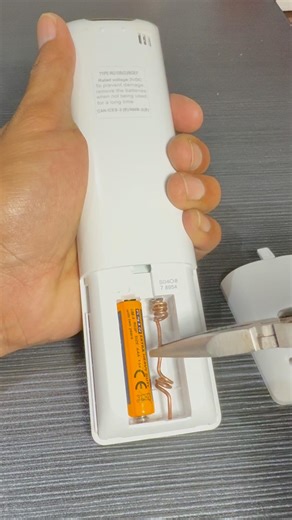 Just place a wire in the controller and You’ll be shocked with result! A trick with a wire! #diy