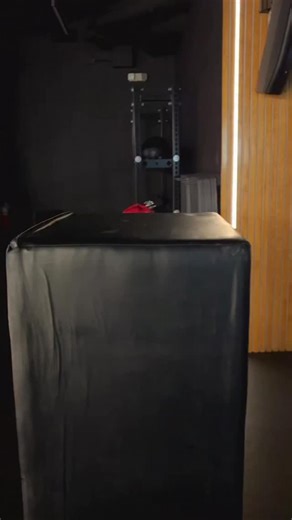 Wishing all of our mates a very Merry Christmas and Happy holidays! Love, your TM fam ❤️🎄❄️ | Training Mate