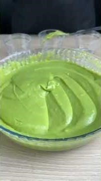 Apprendre à faire tes gâteaux d'avocat 🥑 en 3 minutes.🔥 #apprendre #entrepreunariat #gataux #avocat