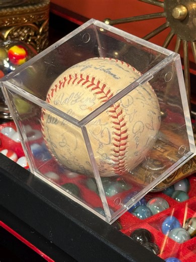 Vintage 1970s Cincinnati Reds Team Signed Baseball Pete Rose Johnny Bench Big Red Machine Autographed MLB Collectible - Etsy