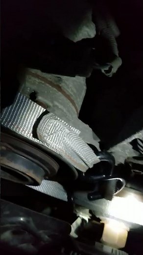4.7 fan clutch removal