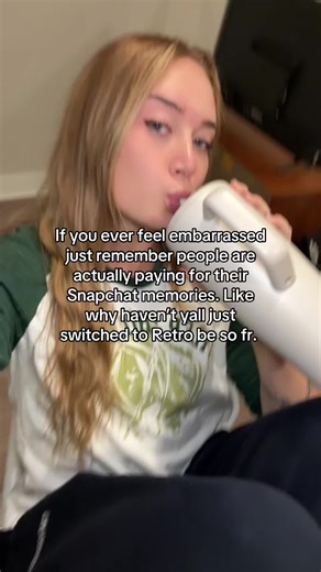 the retro app is basically just your virtual scrapbook!! #retro #fyp #viral