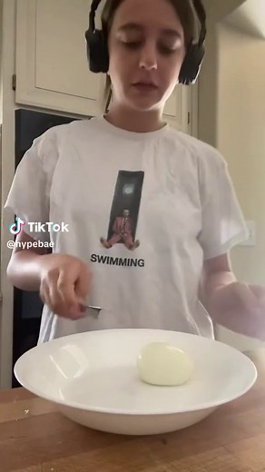 Exploding Egg in Microwave - Egg Explode Video