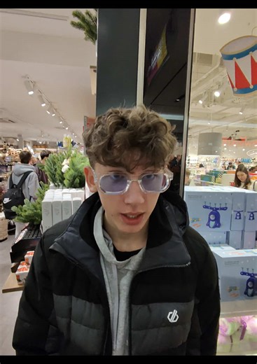 Wow😎#pov #fyp #extrovert #metaglasses #brno