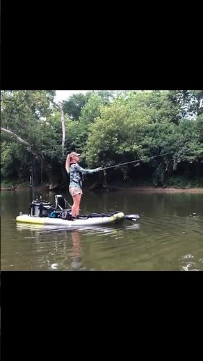 Tried a Hobie iTrek9 inflatable kayak for a river bass fishing tournament #kayakfishing