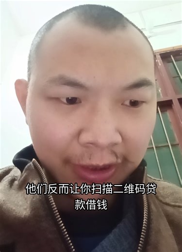 #ang黄橘猫mou#【吃肉恰near投币买猫粮】哈基米个耳朵被别人家用烧火棍打伤残了，吵闹的ber白聚的太惨了。