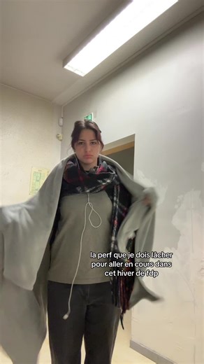 Azealia Banks: Lyrics and Winter Fashion