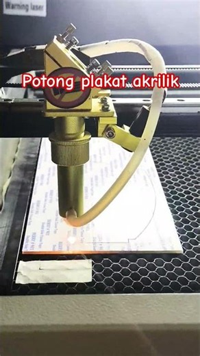 CO2 laser cutting acrylic plaques #viralvideo #viral #diy #fyp #fypシ #acrylic #co2laser #plaque #diy