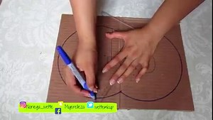 Cómo hacer piñata de cartón, número 3D, cómo hacer el número 3 desde cero, con regla y un plato. #piñata #piñatadecartón #número3D #manualidades #faciles | Creaciones Marivet