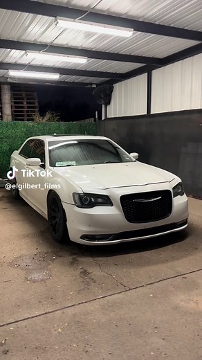 2016 Chrysler 300 SRT Bumper Upgrade Guide