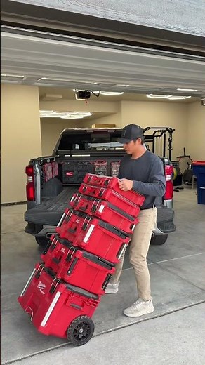 Integral Truck coming in clutch with their locking panel mounts for my red storage boxes!