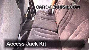 How To Jack Up a 2002 Dodge Dakota SLT 3.9L V6 Crew Cab Pickup (4 Door)