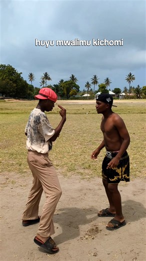 huyu mwalimu kichomi #comed #tanzaniantiktok🇹🇿 #kenyansinqatar🇶🇦🇶🇦🇰🇪🇰🇪 #goviral #fry @fyatu.tz🇹🇿