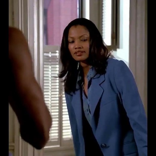 Henry Simmons shirtless on NYPD Blue