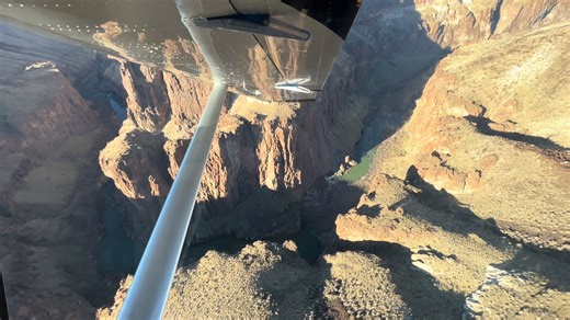 Understanding Pilot Responsibilities in Aircraft Operations