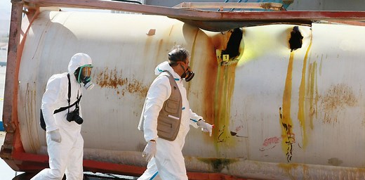 Chlorine is a highly useful chemical that’s also extremely dangerous − here’s what to know about staying safe around it