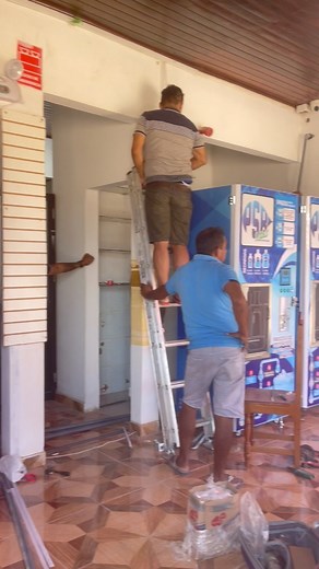 292K views · 1K reactions | Instalando 4 máquinas expendedoras de agua purificada en una misma ubicación en Pucallpa | Expendedoras de agua - Fast Vending Peru | Facebook