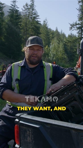 HE STARTS WORKING AT 2AM!