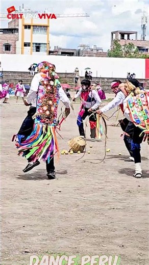 🎶🕺 Los Huaraqueros de Pujas de Vilcashuamán hicieron vibrar el Hatun Tinkuy Ayacucho 2026