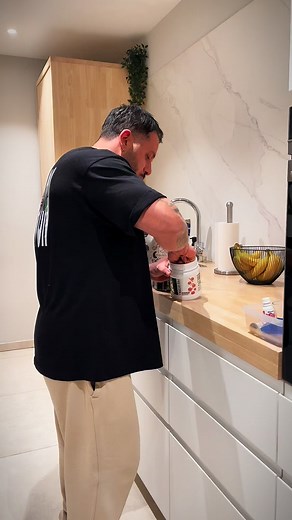 L’importance de la précision 🤣 mammamiaaaa 🙏 iO.GENIX @io.genix @io.genix_fr | La Marca Rosario
