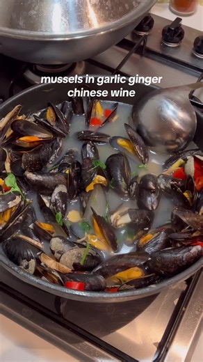 Delicious Ginger Wine Mussels Pot Recipe
