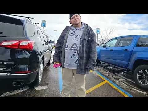 2 men try to pickup young girl