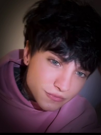 ey veeen 🫴🏼 #xcry #foryou #parati #fyp #crythereal #Edit #cry #crymodelo #crystreamer #crycantante #cryboyers #crybabys #cryedits #xcryboy #cryenkick @Cry