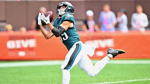 Eagles cut Olympic hurdler Devon Allen