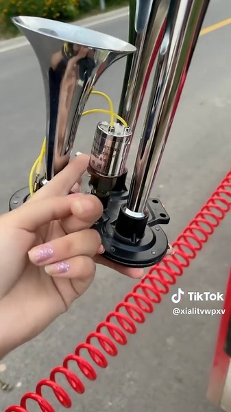 Universal Super Loud Air Horn for Trucks and Vehicles