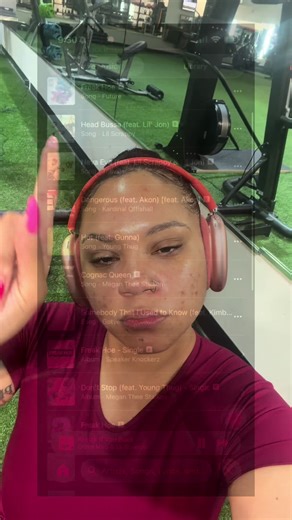 #viralvideo #fypシ゚viral #gym #girlswholift