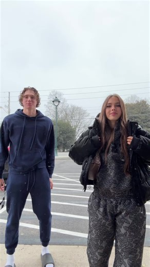 Reunited Dakota Izard and His Girlfriend