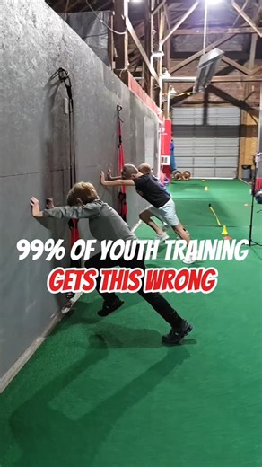 99% of youth training gets this wrong 🫢. Parents & coaches of youth athletes dish out tons of game volume & meaningless conditioning. What's missing? Structure. The Athlete Development System gives focus for how we develop youth athletes. 5 levels Beginner to Elite. Level 1 focus: 1. Fun 2. Skill/Technique development 3. Range of Motion What modalities do we train? 1. Strength 2. Power 3. Conditioning 4. Mobility 5. Speed/COD If you want your athlete doing more than busy work-- tap the link in 
