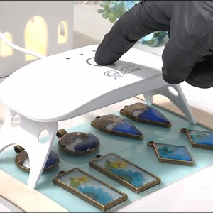 🎨 Make It. Wear It. Gift It. Ever wanted to try resin but didn’t know where to start? The All-in-One Kit makes it ridiculously easy! 💡 No stress. No confusion. Just pure creative joy. ✨ Craft stunning jewelry, keychains, coasters & more ✨ Perfect for beginners—no experience needed ✨ Includes everything: molds, pigments, dried flowers, tools & instructions Whether you're making heartfelt gifts 🎁, adding your flair to a craft fair booth 🛍️, or just showing off your style 💃—this kit is your ne