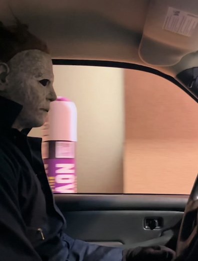 Michael Myers drive thru prank pt 8 #michaelmyers #michaelmyersprank #michaelmyersmask #scareprank #prank #drivethruprank