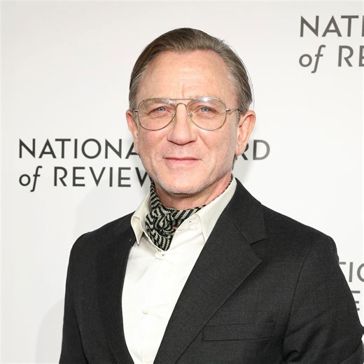 Daniel Craig unveils striking new hair transformation at star-studded premiere