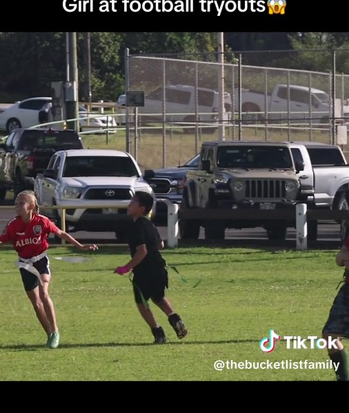 🥲 STORY TIME : Just so so proud of Dorothy. She had started playing catch with Garrett in the backyard and one day asked if she could tryout for the team. We asked around and were warned that “no girls are on the team but she’s welcome to try”. We were definitely nervous for her BUT we were DEFINITELY NOT going to stop her from at least trying. It hurts to fail and sucks to be embarrassed but those are also key emotions to experiencing life to the fullest. Dorothy seems to understand this even 