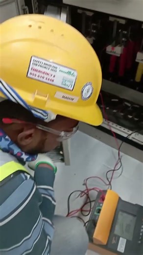 #electrical #switchgear busbar#megger testing